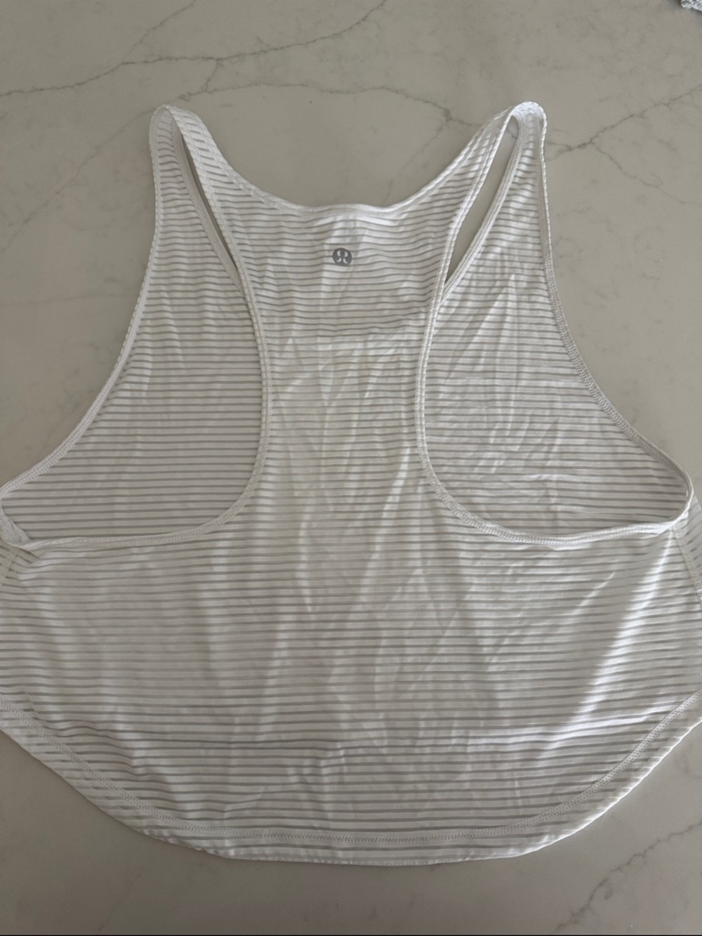 Lululemon cropped tank